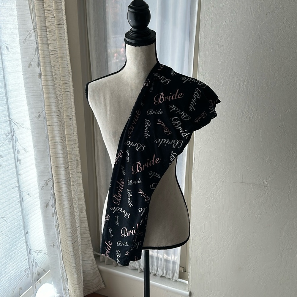 LulaRoe, Bride leggings Black with pink & grey script size TC2(xxl +)